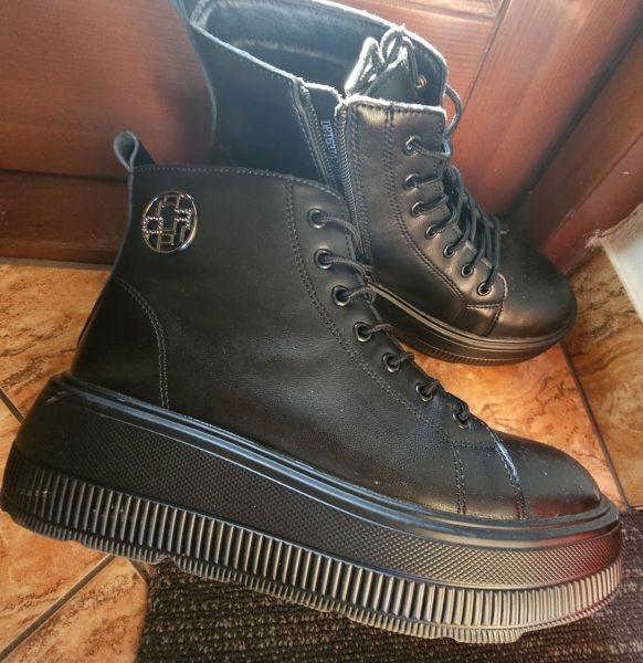 Katarzyna Pacholec Katarzyna Pacholec