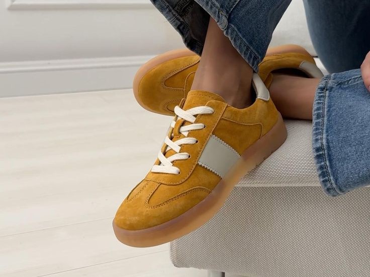 Ako natiahnuť topánky na špičke? Účinné spôsoby, ako obuv príliš utiahnuť